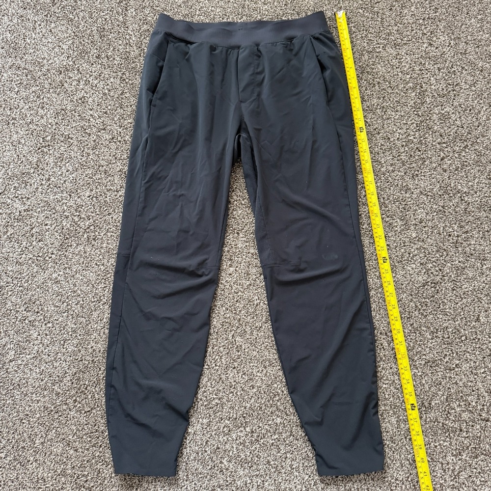 Lululemon In Mind Pant Men's Size L Gray Tapered Lightweight Yoga Jog Run